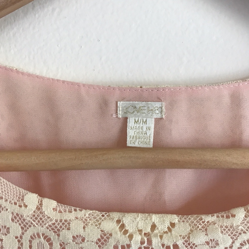 Cream Floral Lace Top NWOT - Picture 2 of 4